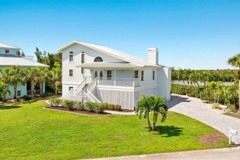 Villa ou maison à vendre à Placida, Floride: 4 chambres, 382.57 m2 № 2217372 - photo 3