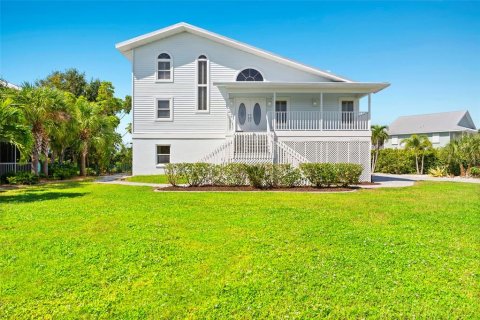 Villa ou maison à vendre à Placida, Floride: 4 chambres, 382.57 m2 № 2217372 - photo 6