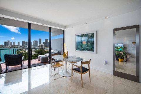 Copropriété à vendre à Miami, Floride: 1 chambre, 95.69 m2 № 1930955 - photo 5