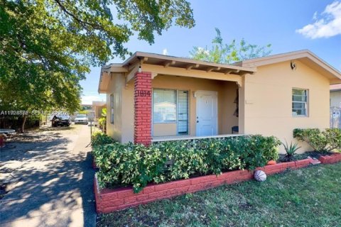 Studio in Hollywood, Florida № 1987128