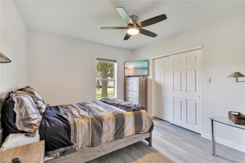 House in Kissimmee, Florida 3 bedrooms, 101.82 sq.m. № 2150975 - photo 15