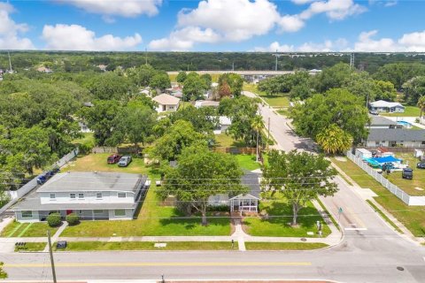 House in Kissimmee, Florida 3 bedrooms, 101.82 sq.m. № 2150975 - photo 20