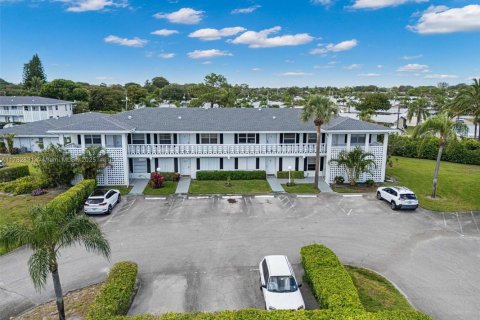 Condo in Delray Beach, Florida, 2 bedrooms  № 1705766 - photo 29