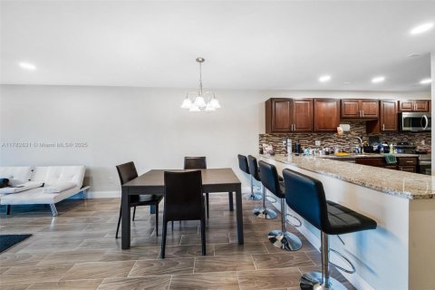 Condo in Delray Beach, Florida, 2 bedrooms  № 1705766 - photo 11