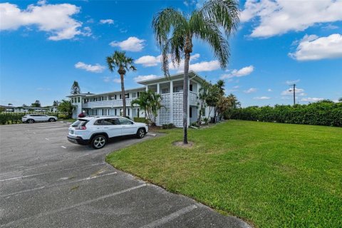 Condo in Delray Beach, Florida, 2 bedrooms  № 1705766 - photo 27