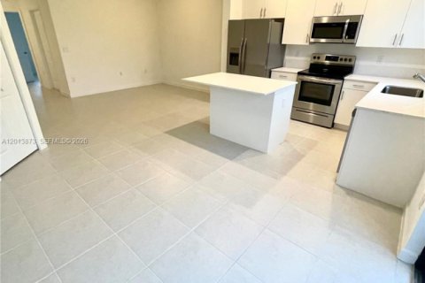 Copropriété à vendre à Miami, Floride: 3 chambres, 122.63 m2 № 2300955 - photo 6