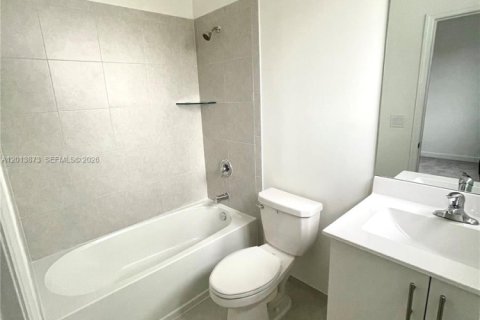 Copropriété à vendre à Miami, Floride: 3 chambres, 122.63 m2 № 2300955 - photo 10