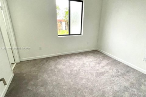 Copropriété à vendre à Miami, Floride: 3 chambres, 122.63 m2 № 2300955 - photo 11