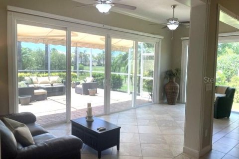 House in Sarasota, Florida 3 bedrooms, 204.48 sq.m. № 2148434 - photo 20