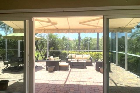 House in Sarasota, Florida 3 bedrooms, 204.48 sq.m. № 2148434 - photo 23
