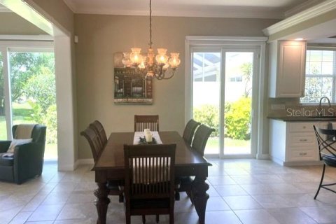 House in Sarasota, Florida 3 bedrooms, 204.48 sq.m. № 2148434 - photo 14