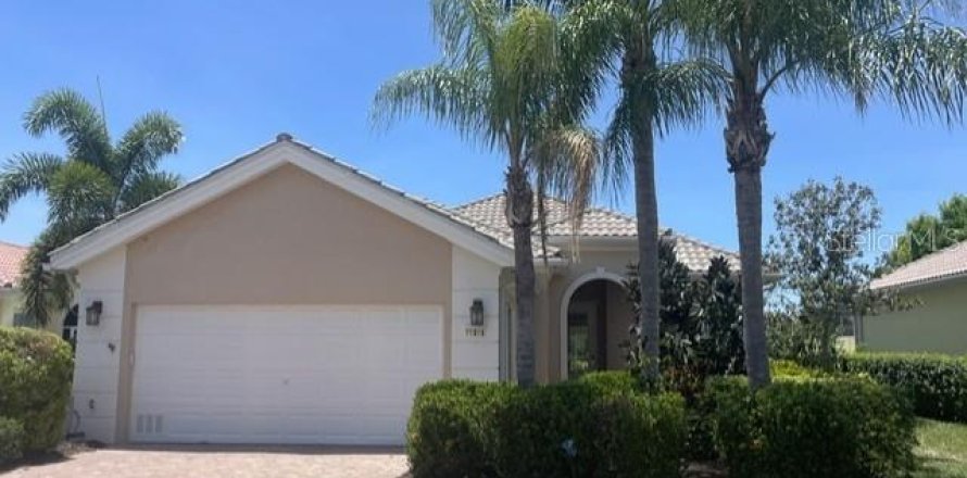 House in Sarasota, Florida 3 bedrooms, 204.48 sq.m. № 2148434