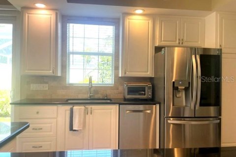 House in Sarasota, Florida 3 bedrooms, 204.48 sq.m. № 2148434 - photo 12