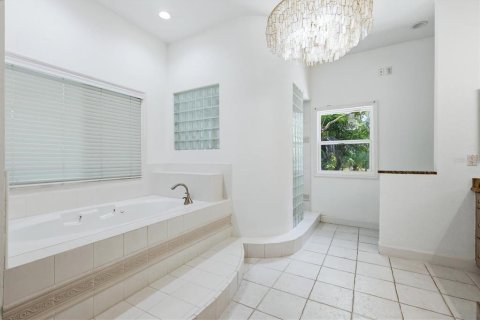 Casa en alquiler en Sarasota, Florida, 5 dormitorios, 403.1 m2 № 2097671 - foto 16