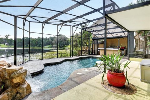 Casa en Eustis, Florida 4 dormitorios, 198.81 m2 № 2344980