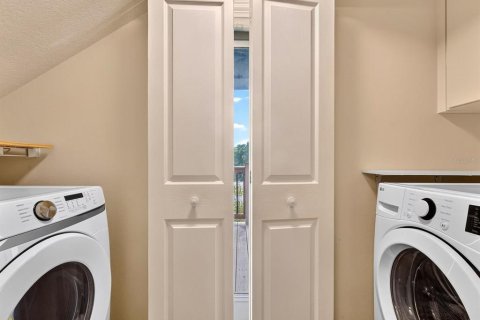 Villa ou maison à vendre à Eustis, Floride: 4 chambres, 198.81 m2 № 2344980 - photo 24