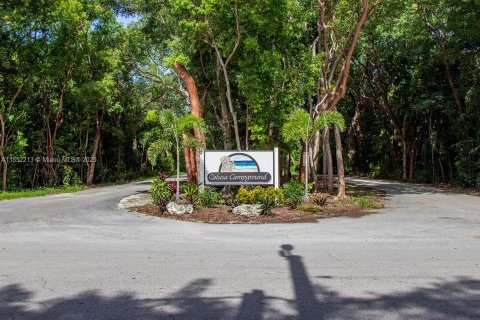 Land in Key Largo, Florida № 1872429 - photo 1
