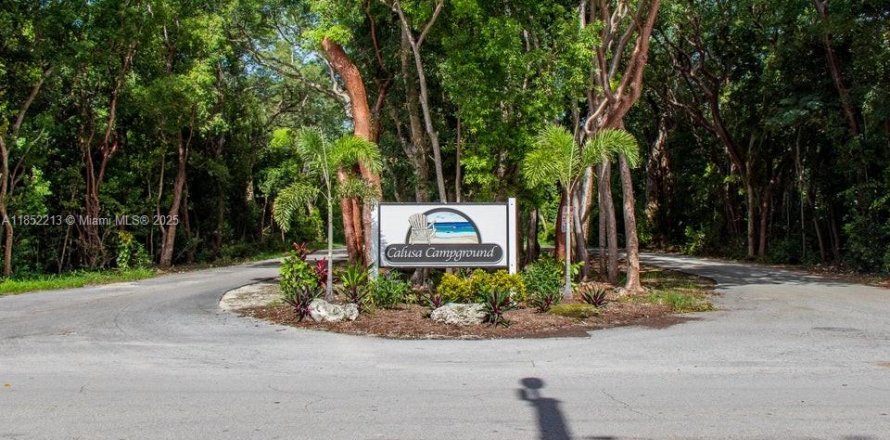 Land in Key Largo, Florida № 1872429