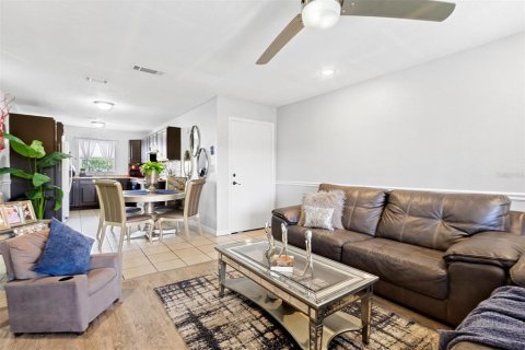 Condo in Tampa, Florida, 4 bedrooms  № 1565047 - photo 5