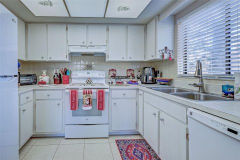 Copropriété à vendre à Englewood, Floride: 2 chambres, 94.11 m2 № 1905849 - photo 19