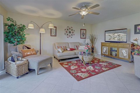Copropriété à vendre à Englewood, Floride: 2 chambres, 94.11 m2 № 1905849 - photo 9