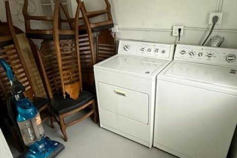 Снять в аренду виллу или дом в Сент-Питерсберг, Флорида 3 комнаты, 97.92м2, № 1908449 - фото 9