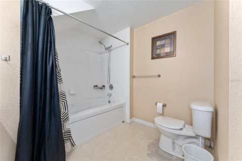 Adosado en venta en Kissimmee, Florida, 3 dormitorios, 120.4 m2 № 2103923 - foto 21
