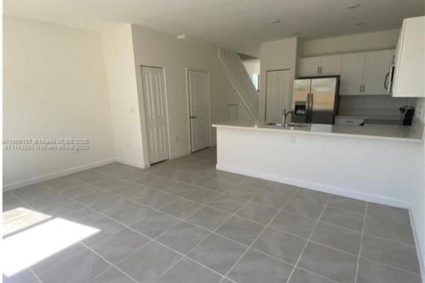 Adosado en venta en Homestead, Florida, 3 dormitorios, 143.53 m2 № 1959935 - foto 9