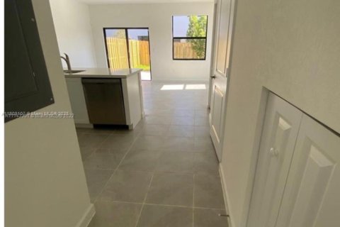 Adosado en venta en Homestead, Florida, 3 dormitorios, 143.53 m2 № 1959935 - foto 7
