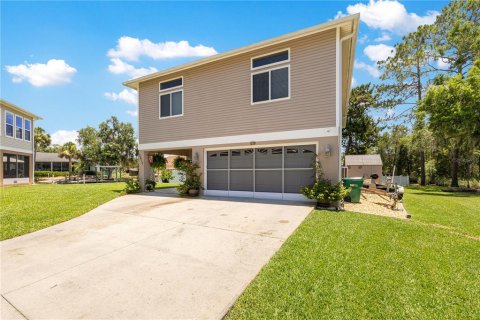 House in Crystal River, Florida 3 bedrooms, 160.54 sq.m. № 1792863 - photo 14
