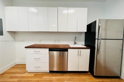 Appartement à louer à Miami Beach, Floride: 1 chambre, 78.97 m2 № 1990597 - photo 8