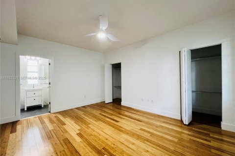 Appartement à louer à Miami Beach, Floride: 1 chambre, 78.97 m2 № 1990597 - photo 15