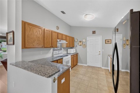 House in Dunnellon, Florida 2 bedrooms, 127.28 sq.m. № 2093309 - photo 7