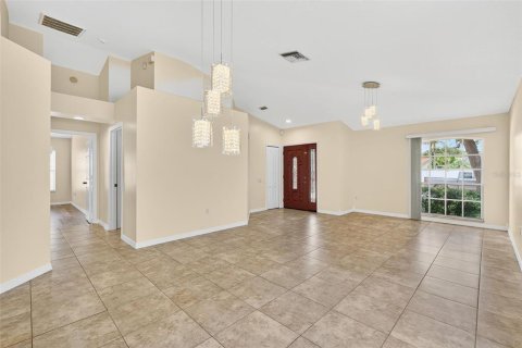 House in Brandon, Florida 4 bedrooms, 181.72 sq.m. № 1838320 - photo 8