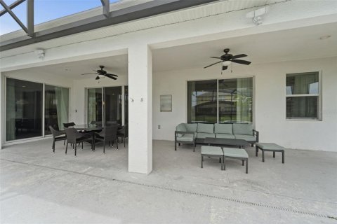 House in Kissimmee, Florida 7 bedrooms, 410.81 sq.m. № 2284680 - photo 5
