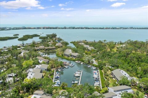 Condo in Sarasota, Florida, 2 bedrooms  № 1673478 - photo 27
