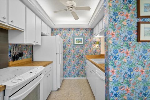 Condo in Sarasota, Florida, 2 bedrooms  № 1673478 - photo 13