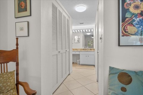 Condo in Sarasota, Florida, 2 bedrooms  № 1673478 - photo 19