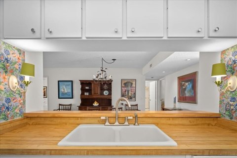 Condo in Sarasota, Florida, 2 bedrooms  № 1673478 - photo 10