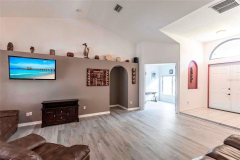 Villa ou maison à vendre à North Port, Floride: 3 chambres, 205.13 m2 № 1843921 - photo 6