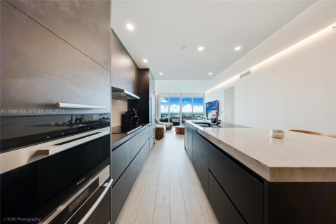 Condominio en venta en Miami, Florida, 1 dormitorio, 86.31 m2 № 2002999 - foto 5