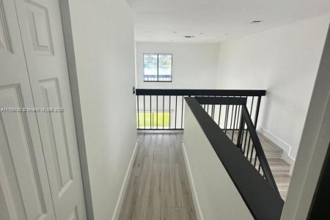 Condominio en venta en Miami, Florida, 3 dormitorios, 152.36 m2 № 1861214 - foto 23