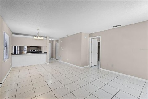 Villa ou maison à louer à Winter Park, Floride: 2 chambres, 95.13 m2 № 2283390 - photo 3