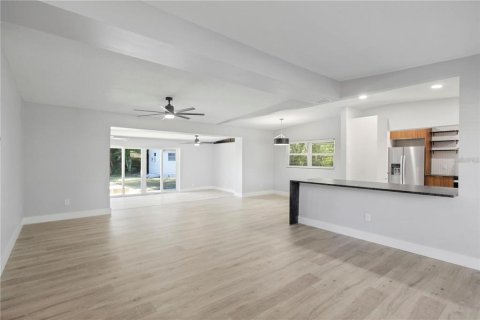 Casa en venta en Orlando, Florida, 3 dormitorios, 155.24 m2 № 2384094 - foto 23