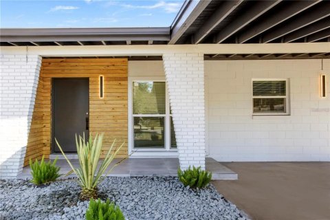 Casa en Orlando, Florida 3 dormitorios, 155.24 m2 № 2384094