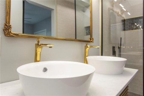 Casa en venta en Orlando, Florida, 3 dormitorios, 155.24 m2 № 2384094 - foto 13