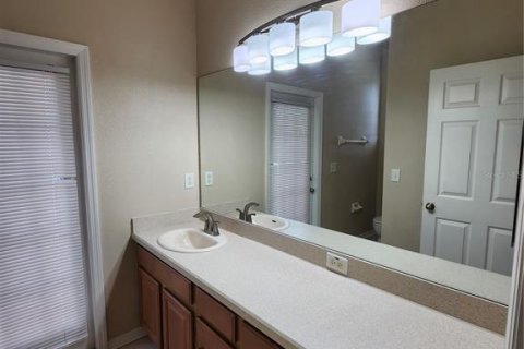 Villa ou maison à louer à Tampa, Floride: 4 chambres, 203.92 m2 № 2410414 - photo 11