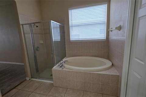 Villa ou maison à louer à Tampa, Floride: 4 chambres, 203.92 m2 № 2410414 - photo 8
