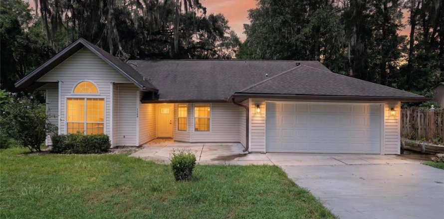 Casa en Gainesville, Florida 3 dormitorios, 149.39 m2 № 2330919