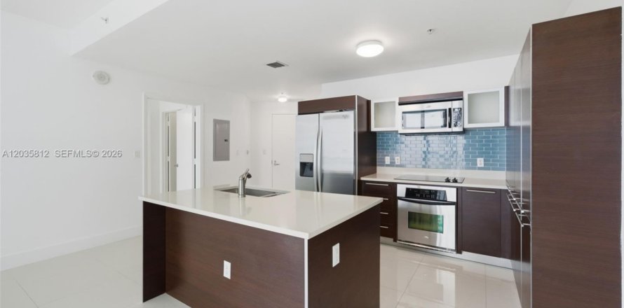Condo à Miami, Floride, 1 chambre  № 2084231
